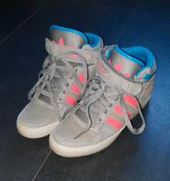 Adidas grau Gr. 38 Keilabsatz Nordrhein-Westfalen - Moers Vorschau