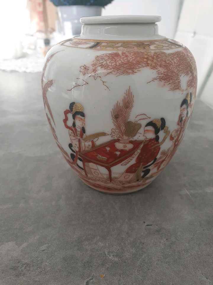 Neue chinesische vase in Lüdenscheid