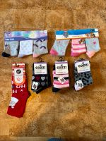 Mädchen Strümpfe Socken neu ungetragen 16 Stück Größe 27-30 Hessen - Kirtorf Vorschau