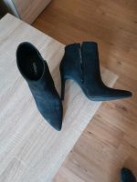 Stiefeletten schwarz, Heels Größe 39 Hessen - Gedern Vorschau