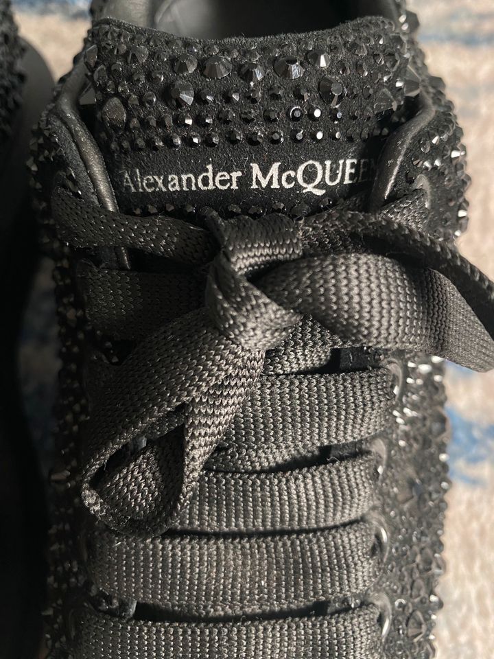 Alexander McQueen Sneaker Schuhe unisex 41,5 41 42 Leder Kristall in Düsseldorf