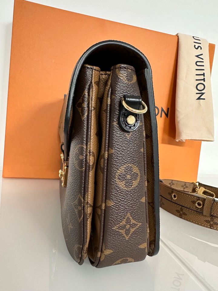 Louis Vuitton Metis Reverse Canvas Crossbody Braun Tasche in Kiel