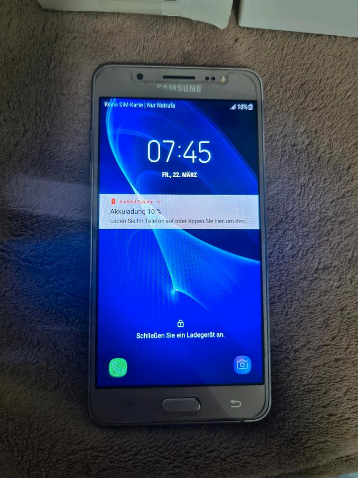 Samsung galaxy J5 Gold in Nürnberg (Mittelfr)