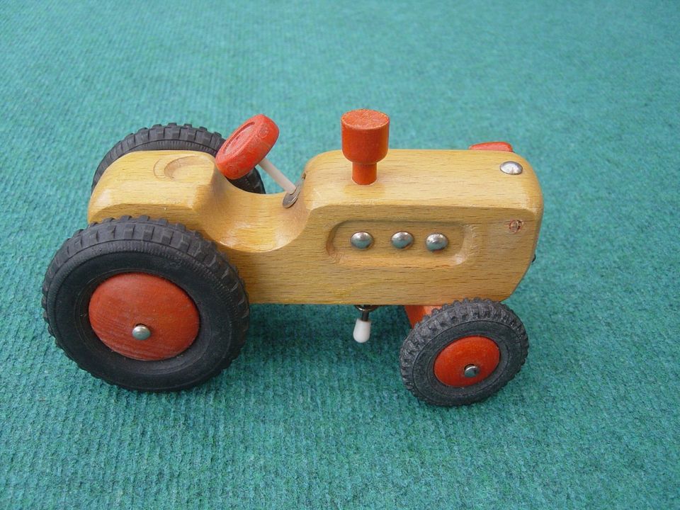 Spielzeug Auto rot klein Deko Plastik alt Vintage