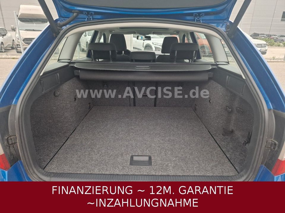 Skoda Octavia Combi Solution*1.HD~AHK~DSG~HU NEU~PANO* in Bad Saulgau