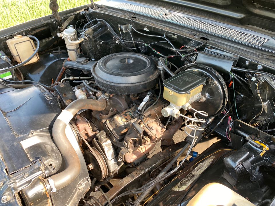 1986 Chevy Silverado Pickup Shortbed V8 OG Schwarz! in Bad Berka