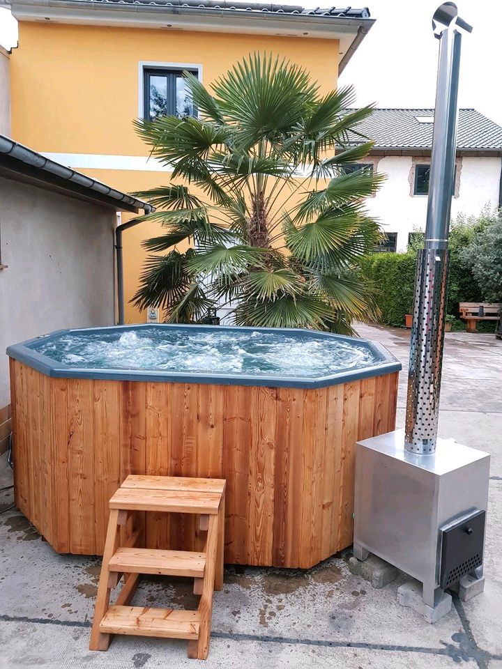 Hottub 2,0x1,70 Badezuber 35kW Außenofen Pool Whirlpool Hot Tub Badefass Holzofen Viereckig Zuber Fasssauna Garten Brennholz Sauna Quattro Badebottich Badebecken GFK Einsatz Fass Outdoor Schwimmbecken in Radebeul