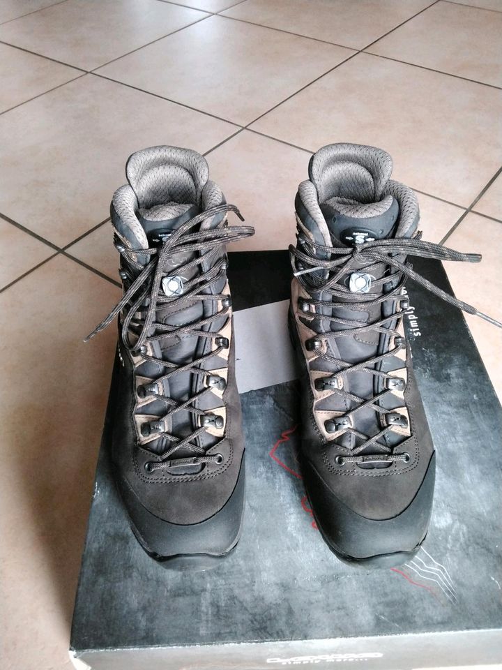 Lowa Wanderschuhe Mauria Evo Gtx Damen schmal in Rheinland-Pfalz -  Hauenstein | eBay Kleinanzeigen ist jetzt Kleinanzeigen