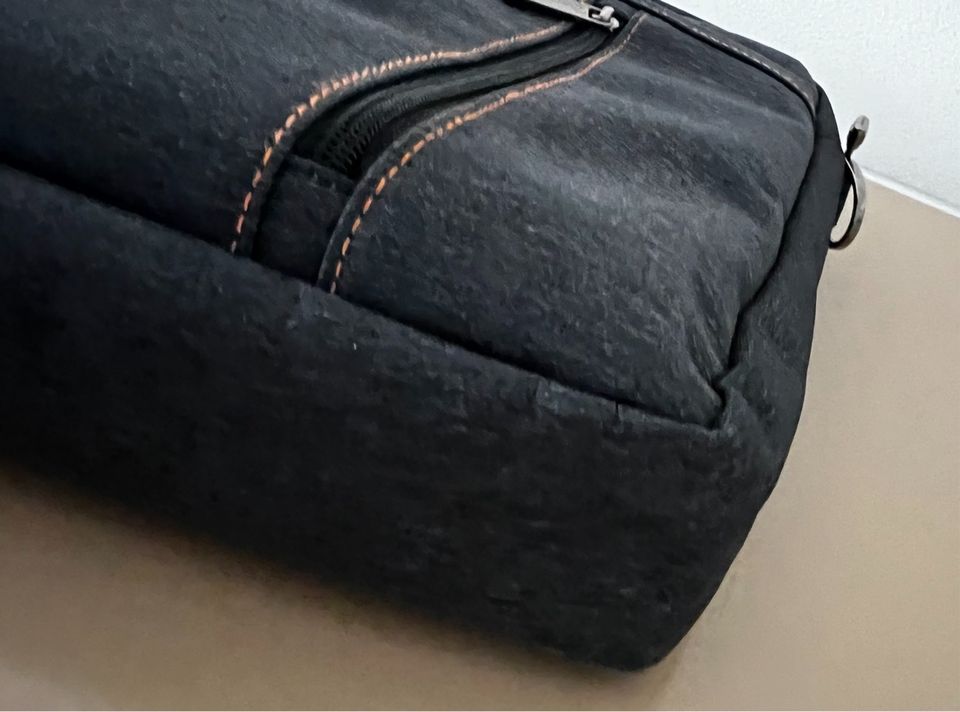 NEU Burnur Laptoptasche Notebooktasche 17,3 Zoll wasserdicht in München