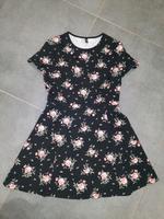 H&M Divided Kleid Sommerkleid * schwarz/rosa Rosen * 40/42 * TOP Nordrhein-Westfalen - Rees Vorschau