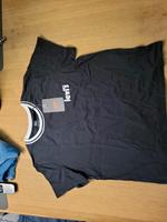 Levi's T-Shirt schwarz, kurz Größe M, neu mit Etikett Nordrhein-Westfalen - Bad Berleburg Vorschau