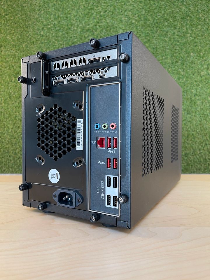 Gaming Mini ITX PC RTX 2080, AMD Ryzen 7, DDR4 16Gb, SSD 512Gb in Stuttgart