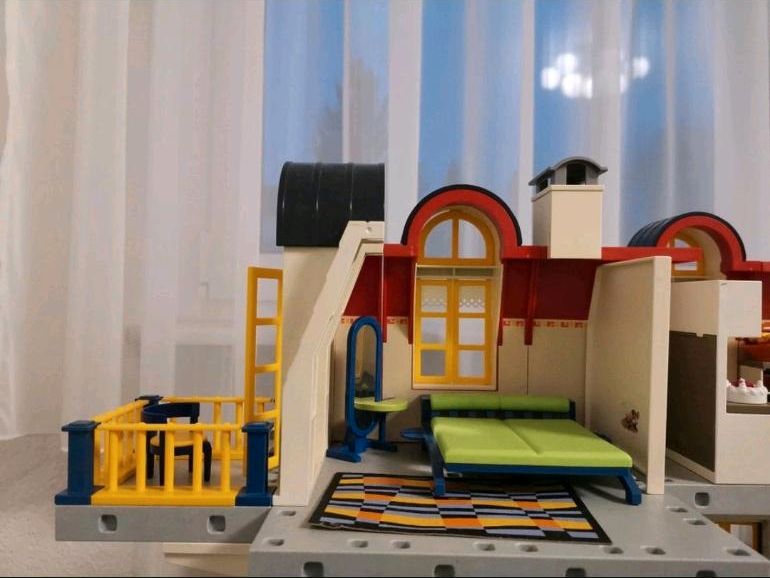 Ikea Kallax + Playmobil Einfamilienhaus in Rheinfelden (Baden)