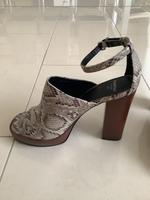 Pumps high Heels Mango beige braun Niedersachsen - Nordstemmen Vorschau