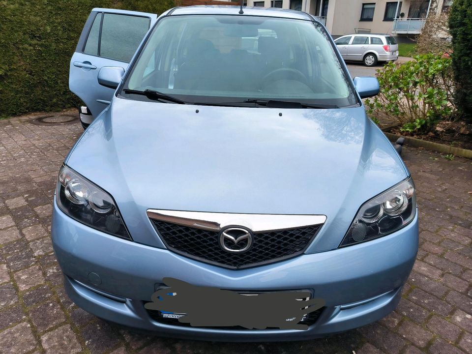 Mazda 2 Benzin wenig Kilometer Nur noch 1 Woche in Norderstedt