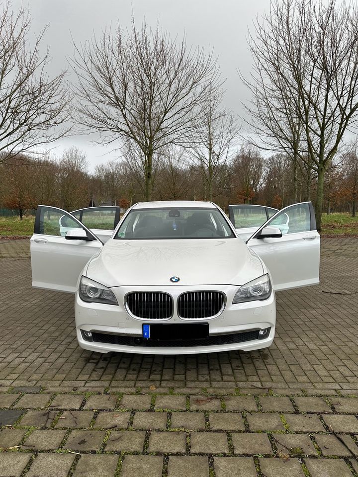 BMW 740i F01  2 Hand in Dortmund