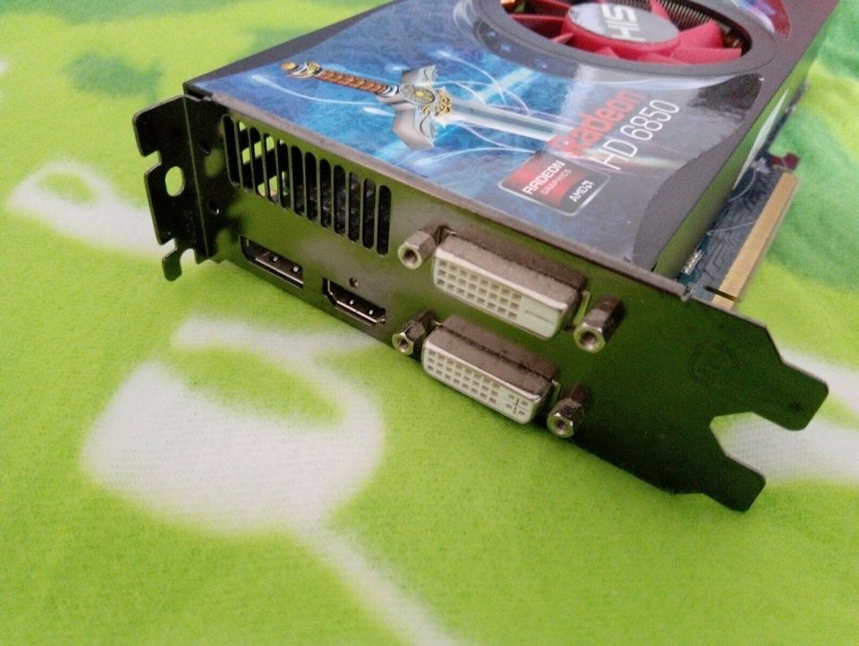 HIS Raedon 6850  1GB DDR5 2x DVI 1x HDMI in Bad Driburg