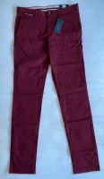 Neue Tommy Hilfiger Herren Chino Stoffhose slim Gr. 34/32 weinrot Essen - Essen-Kray Vorschau