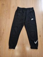 Nike Jogginghose Sporthose in Gr. 128 - 137 Frankfurt am Main - Frankfurter Berg Vorschau