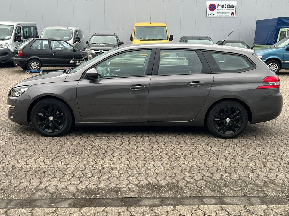 Peugeot 308 SW - BlueHdi - 2.Hand - 2xPDC - NAVI in Bornheim