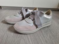 Sneaker Halbschuhe Schuhe grau Größe 40 von Geox Rheinland-Pfalz - Staudt Vorschau