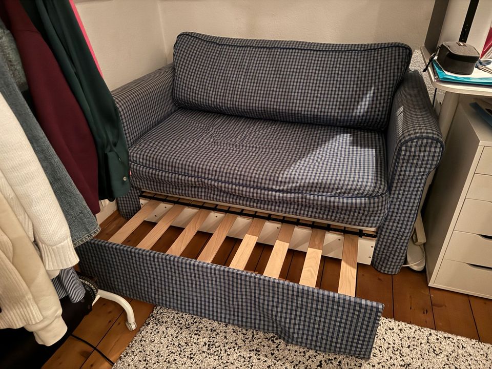 Sofa Couch blau kariert Ikea Schlafsofa Schlafcouch ausziehbar in Kempen