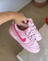 Dunks rosa pink Niedersachsen - Osterode am Harz Vorschau