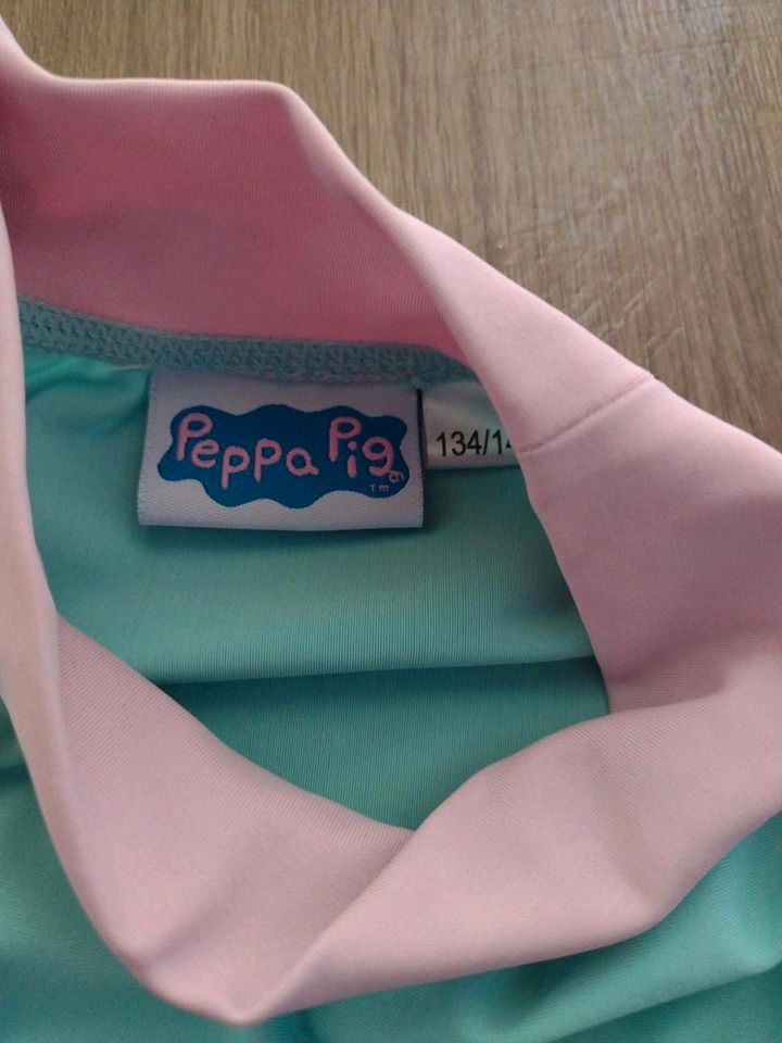 Peppa pig UV Shirt 134 in Kerpen