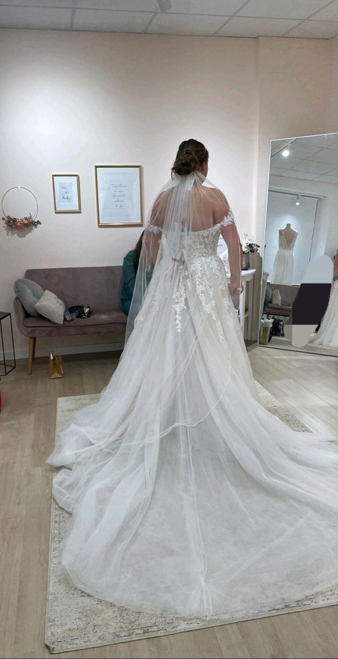 Brautkleid in A-linie in Bremen