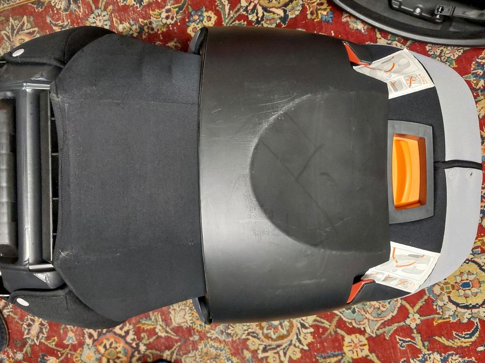 Autositz Cybex Solution X-Fix für 15-36 kg in Dachau