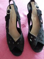 Sandale Velour Schwarz, Gr. 38 Bayern - Olching Vorschau