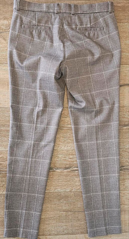 Sehr schöne Tom Tailor Herren Hose Größe 33/32 Farbe grau in Geisenfeld