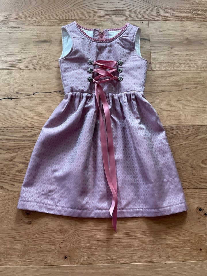 Dirndl Mädchen mit Schürze ca Gr 110 rose/grau in Feucht