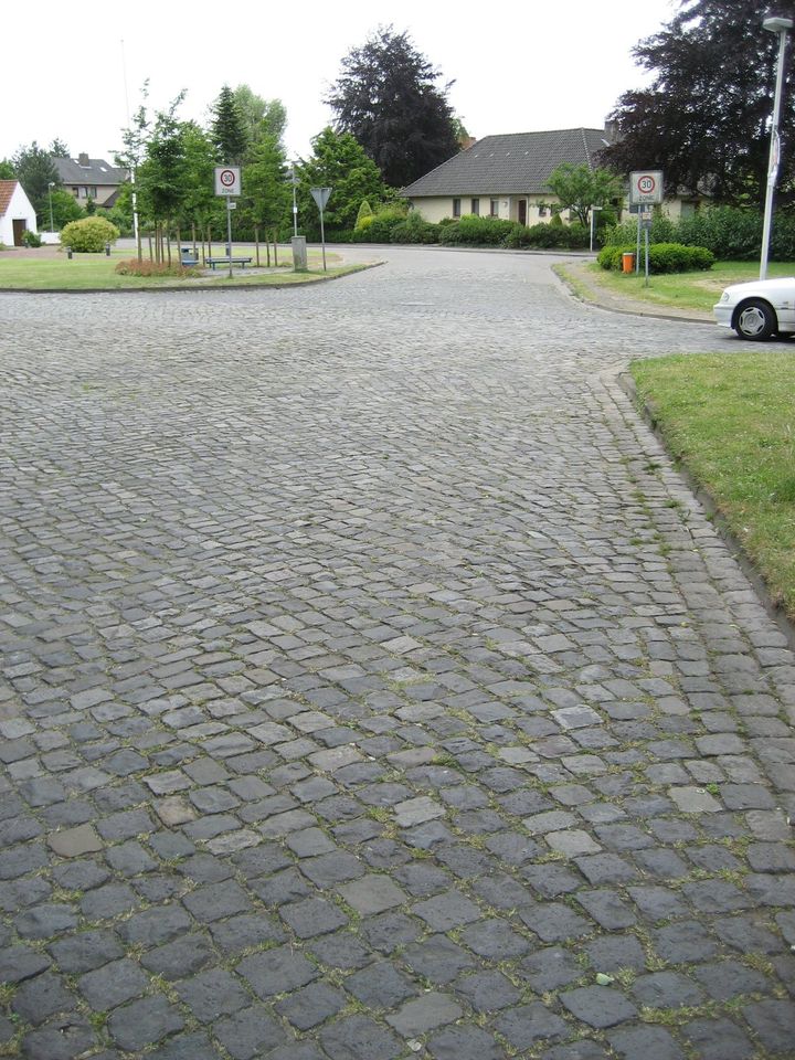 100 m² Basaltlava Kopfstein- Hofpflaster 15/15/15 cm Naturstein in Warburg