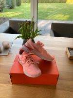 Nike WMNS ODYSSEY React, Gr 38,5, 1x getragen, quasi neu Nordrhein-Westfalen - Lübbecke  Vorschau