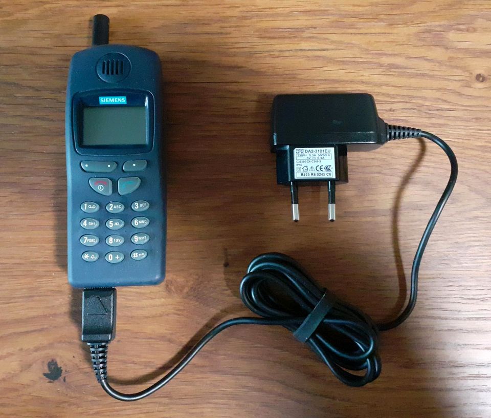 SIEMENS C25 HANDY/MOBILTELEFON. DEFEKT. in Bergisch Gladbach