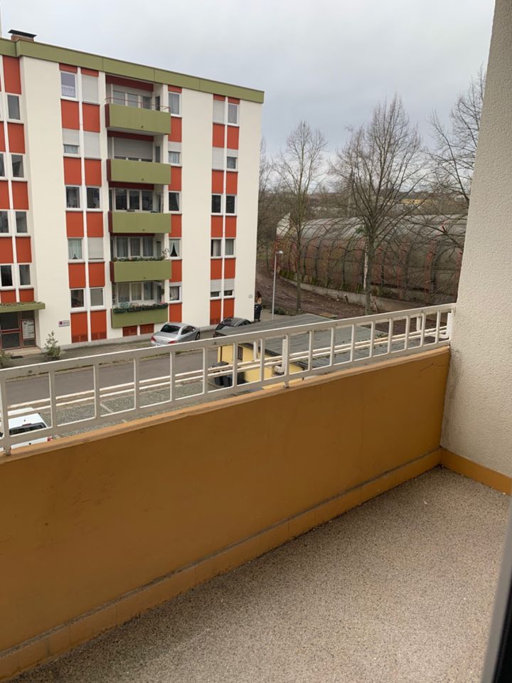 SB-Hohenzollernstr. 68 gepflegte 2 ZKB Wohnung mit Balkon in Saarbrücken