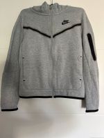 Eine Nike Tech Flash Jacke Niedersachsen - Walsrode Vorschau