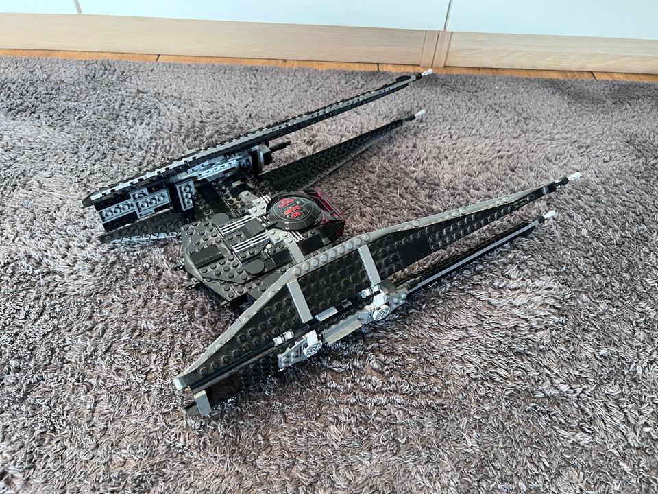 LEGO STAR WARS 75179 Kylo Ren's TIE Fighter in OVP alle Teile in Ohmden