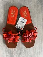 Zara Sandalen Blümchen Leder Orange Neu mit Etikett 38 Baden-Württemberg - Friedrichshafen Vorschau