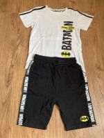 Next Batman Set kurze Hose / T-Shirt in Größe 122 Sachsen - Eilenburg Vorschau
