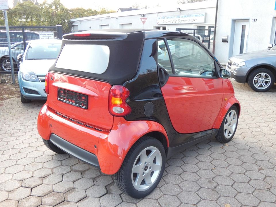 Smart ForTwo Cabrio*SOFTTOUCH*AUT* in Bochum