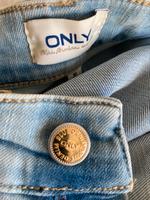 Jeans Only Größe M hellblau mit Fransen-neuwertig Hessen - Dreieich Vorschau