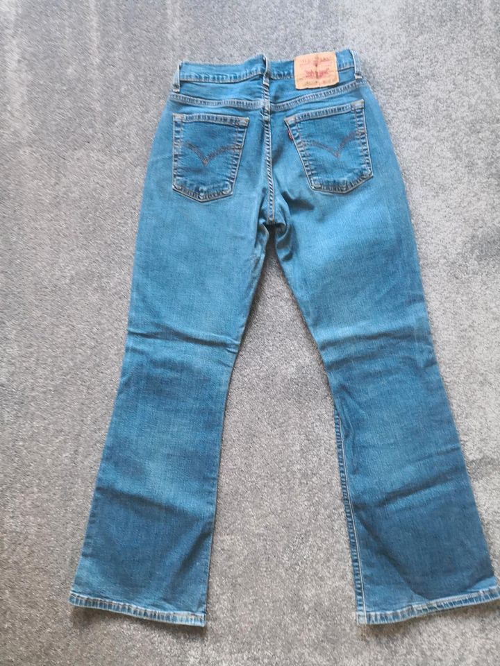 Levis 584 Jeans Hose Jeanshose Bootcut Retro W29 L30 29/30 in Oranienburg
