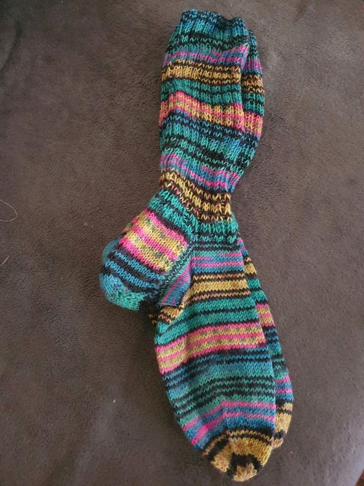 Socken  ( gestrickt)  vb in Gladbeck