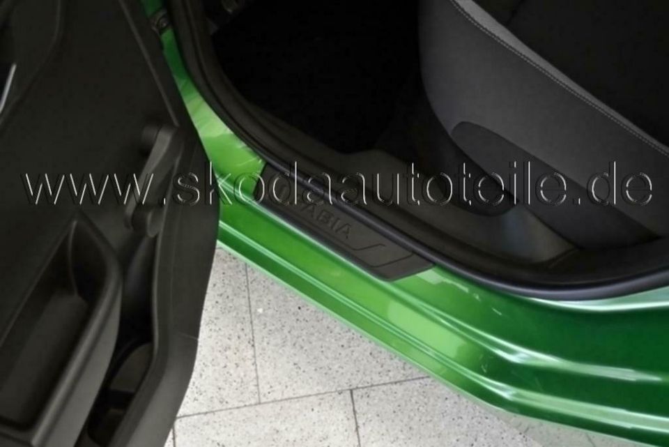 Skoda FABIA 3 Einstiegsleisten Black "FABIA" / 55,00€* in Würzburg