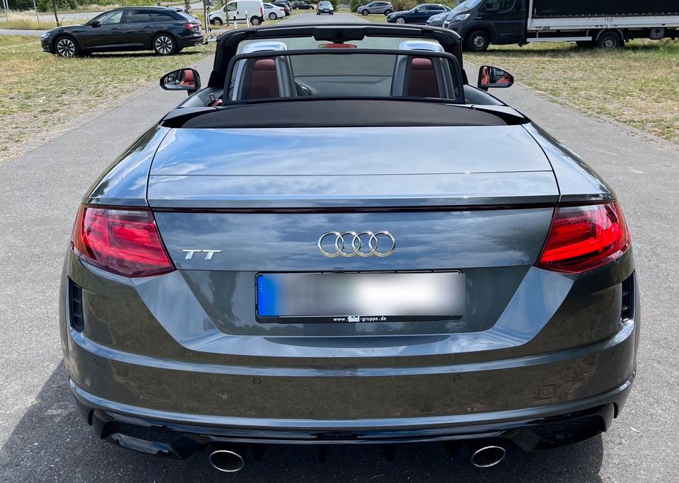 Audi TT Roadster 45 TFSI S tronic B&O Klima STZH Garantie in Arnsberg