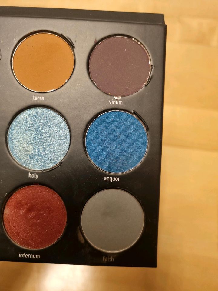 Hatice Schmidt Labs Holy Palette Limited Edition Limitiert in München