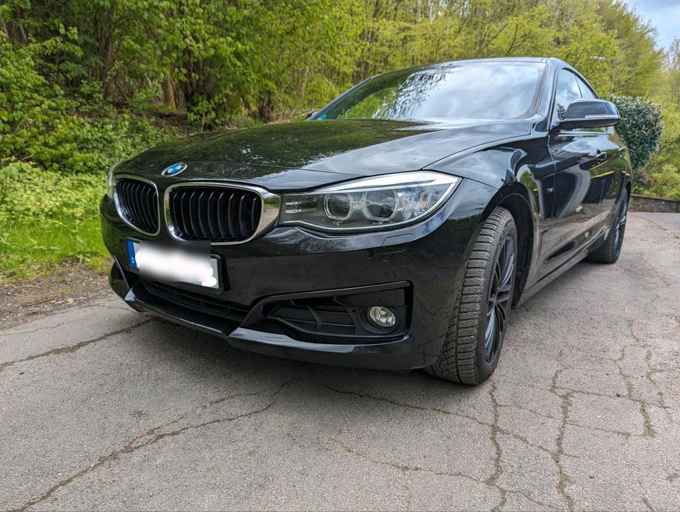 BMW 320d GT xDrive Sport, Arztauto (mein Auto) in Siegen