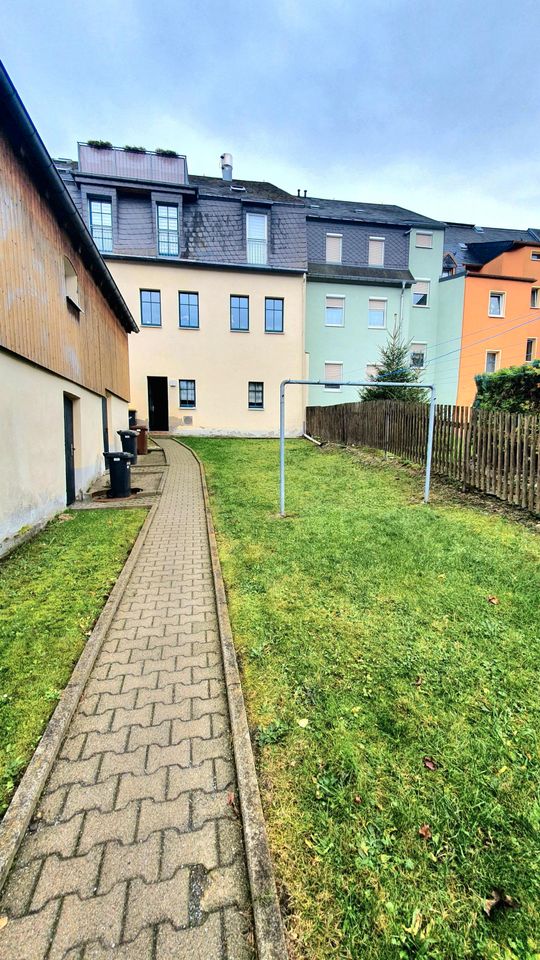 Schicke 3-Raum-Wohnung mit PKW-Stellplatz! in Grünhain-Beierfeld 